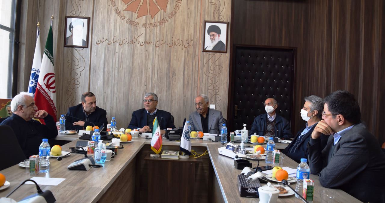 علی اصغر جمعه ای در پنجاه چهارمین نشست هیات نمایندگان مطرح کرد :  حضور و مشارکت گسترده اعضاء در انتخابات اتاق های بازرگانی