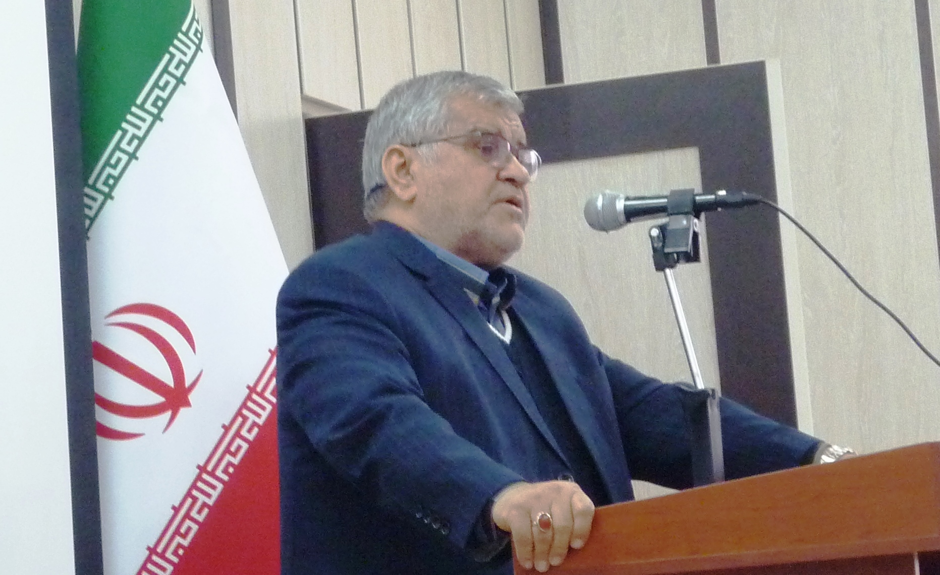 علی اصغر جمعه ای در مجمع عمومی انجمن مدیران صنایع استان سمنان  تشکل های اقتصادی باید نقشه راه مشترک داشته باشند